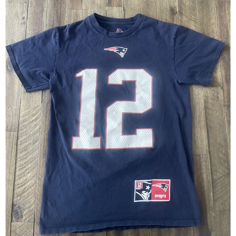 New England Patriots Tom Brady #12 Majestic NFL Player T-Shirt (Small)